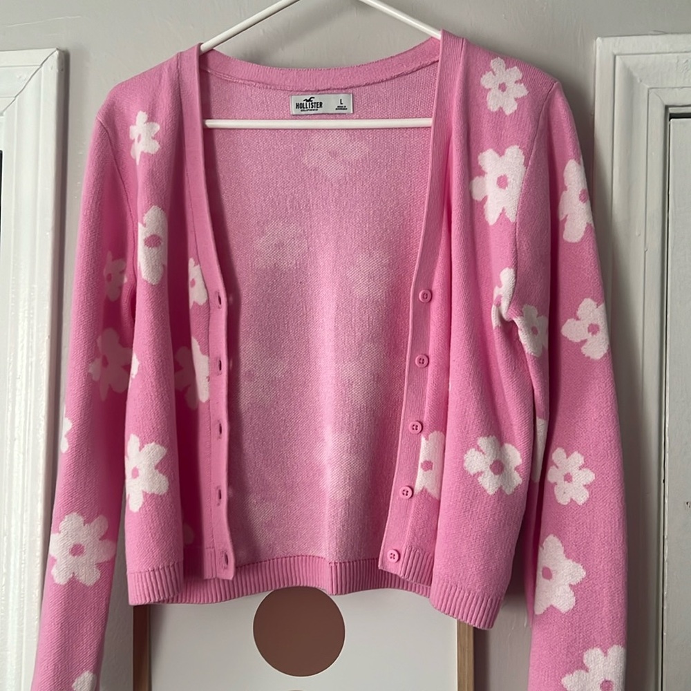Pink Hollister cardigan sweater. Worn once!